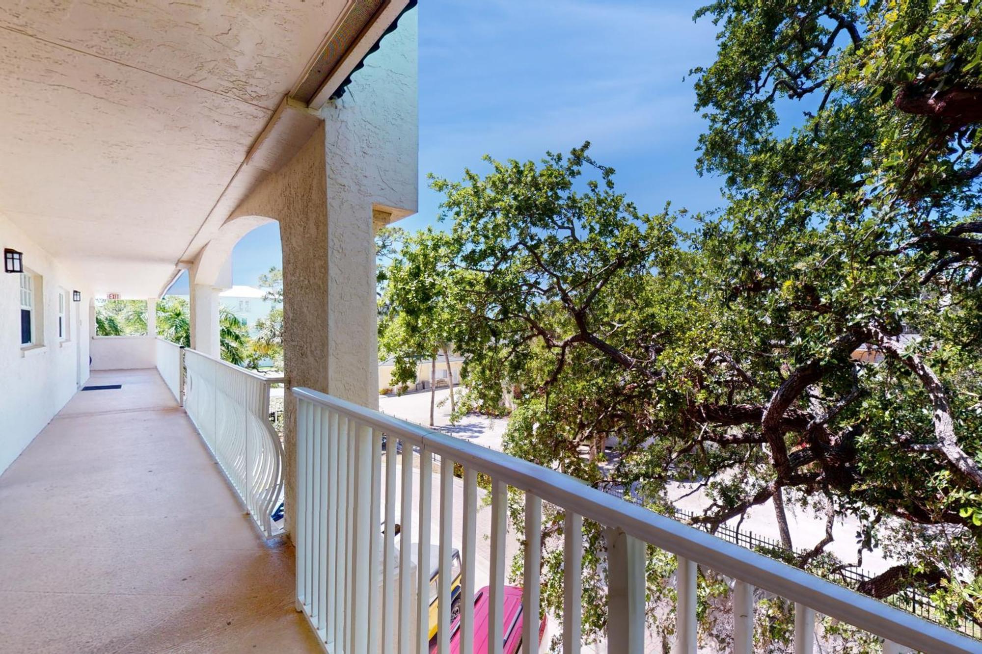 Апартаменты The Palm Bay Club Unit 311 Сиеста-Ки Экстерьер фото