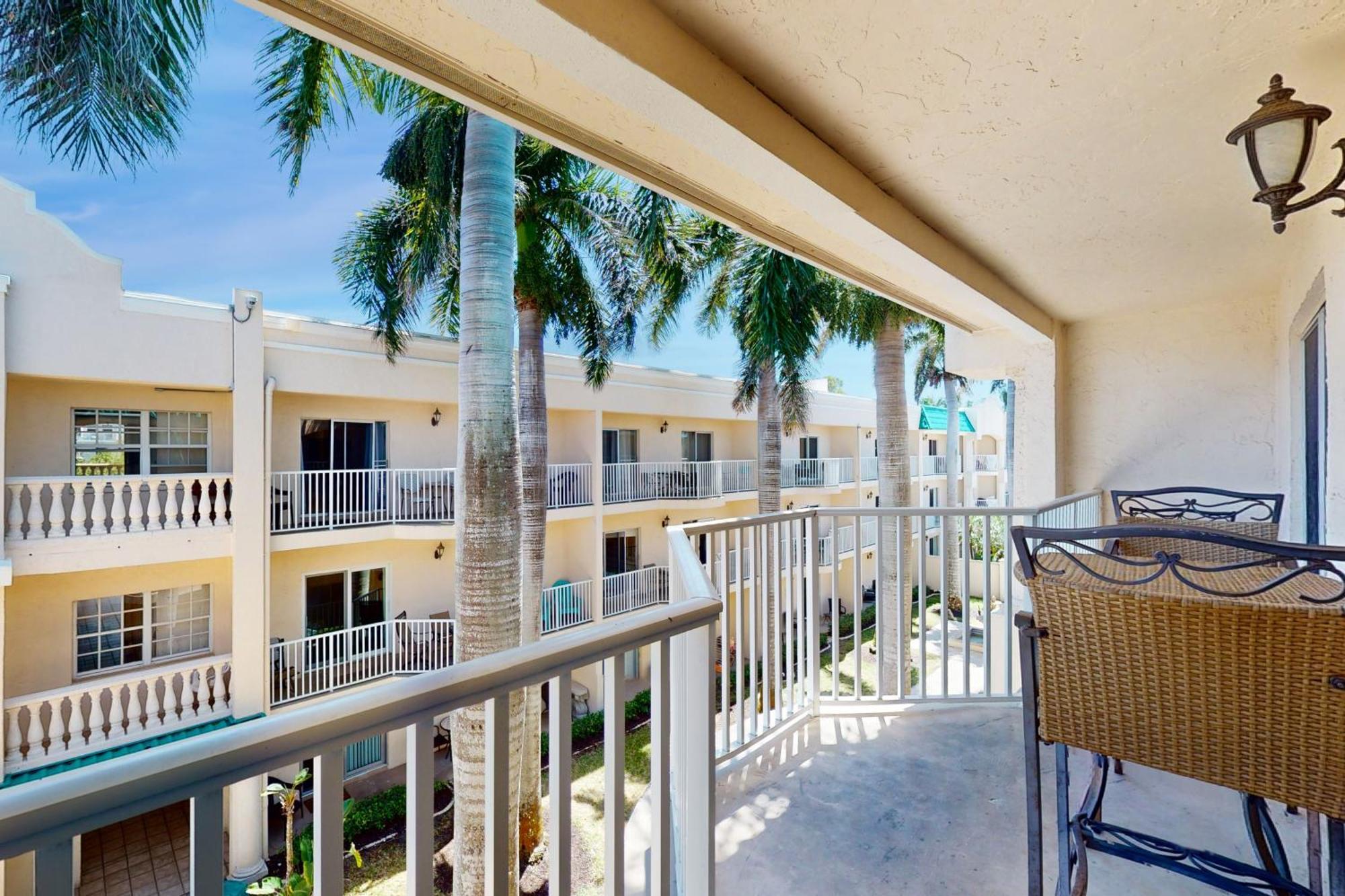 Апартаменты The Palm Bay Club Unit 311 Сиеста-Ки Экстерьер фото